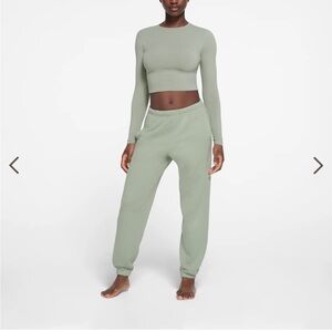 Skims New Vintage Cropped Long Sleeve T Shirt - L